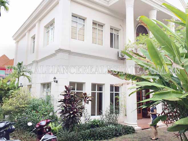 Villa For Rent in Thao Dien