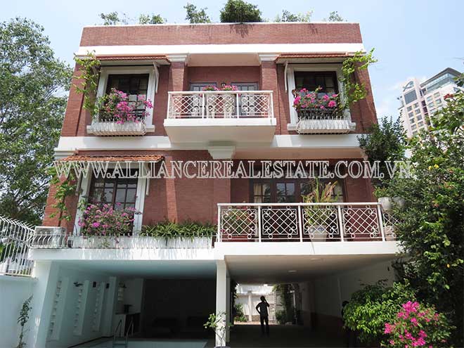 Villa in compound for rent in Thao Dien Ward, District 2, Sai Gon, Viet Nam